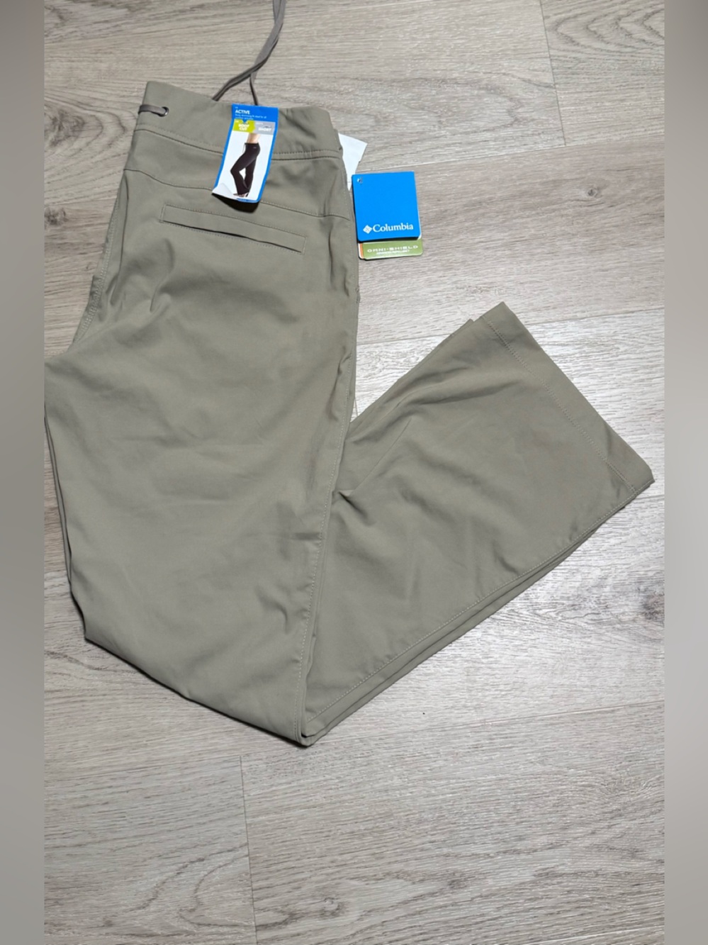 Columbia Women's Boot Cut Pants in Olive Green